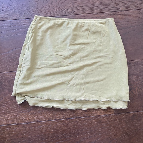 Green scalloped mesh skirt - motel rocks - Picture 1 of 1